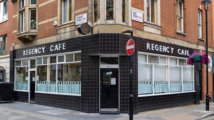 Discover the Regency Cafe, a beloved art deco institution serving traditional British breakfasts in the heart of Westminster. Image courtesy of Shutterstock.