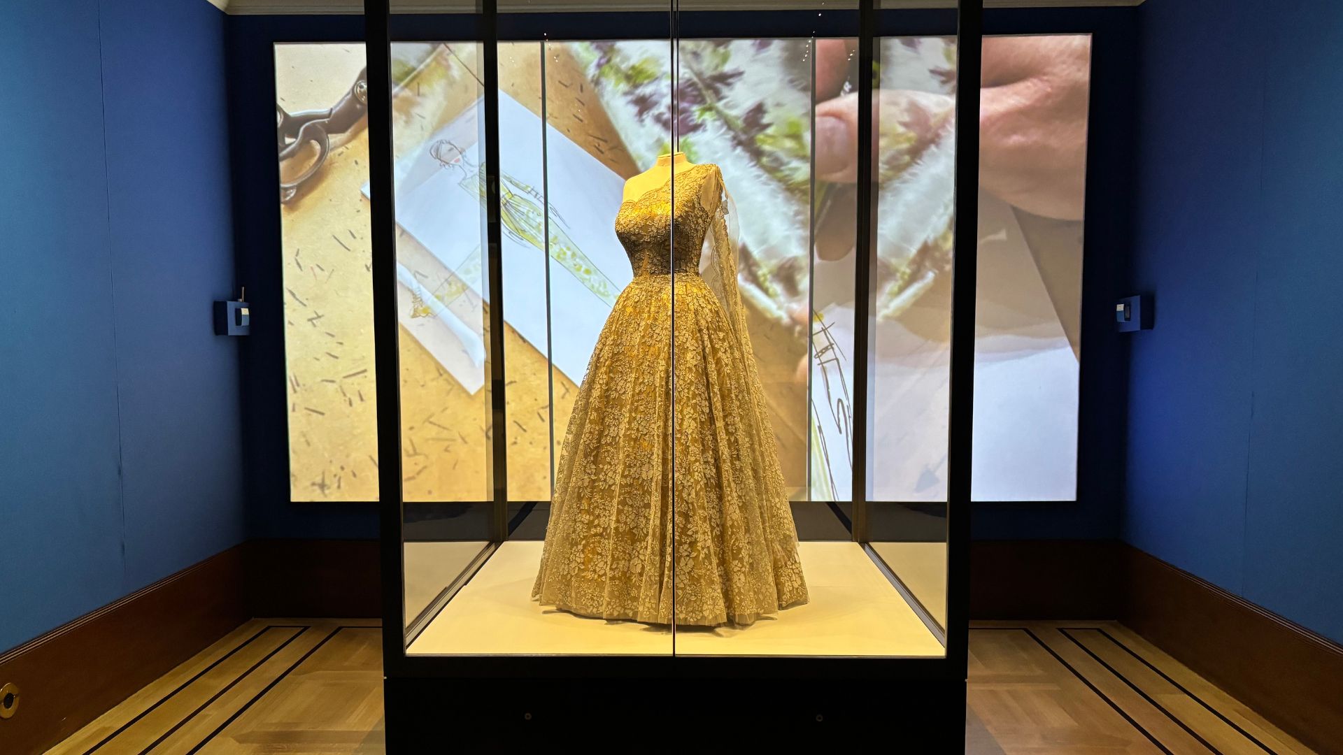 New Queen Elizabeth II: Her Life in Style exhibition