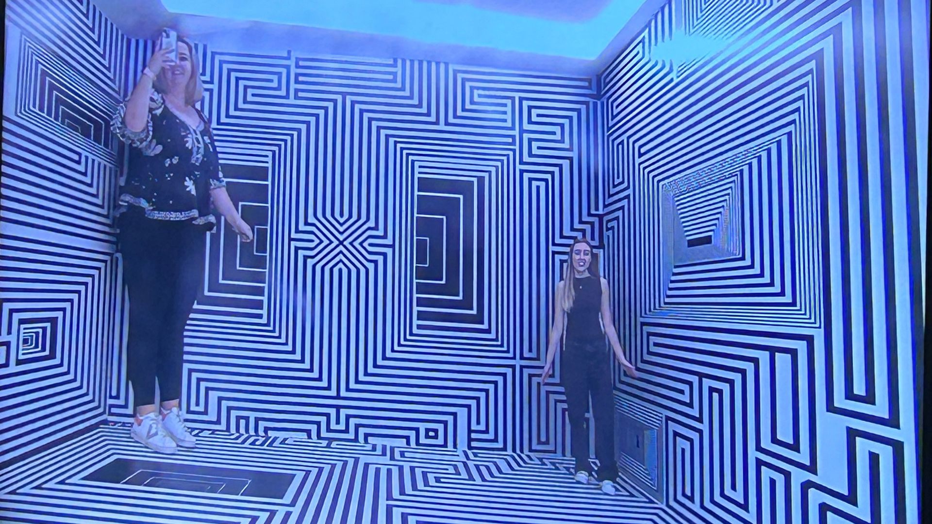 Optical Illusion Pictures: How They Trick You, image size:1920x1080