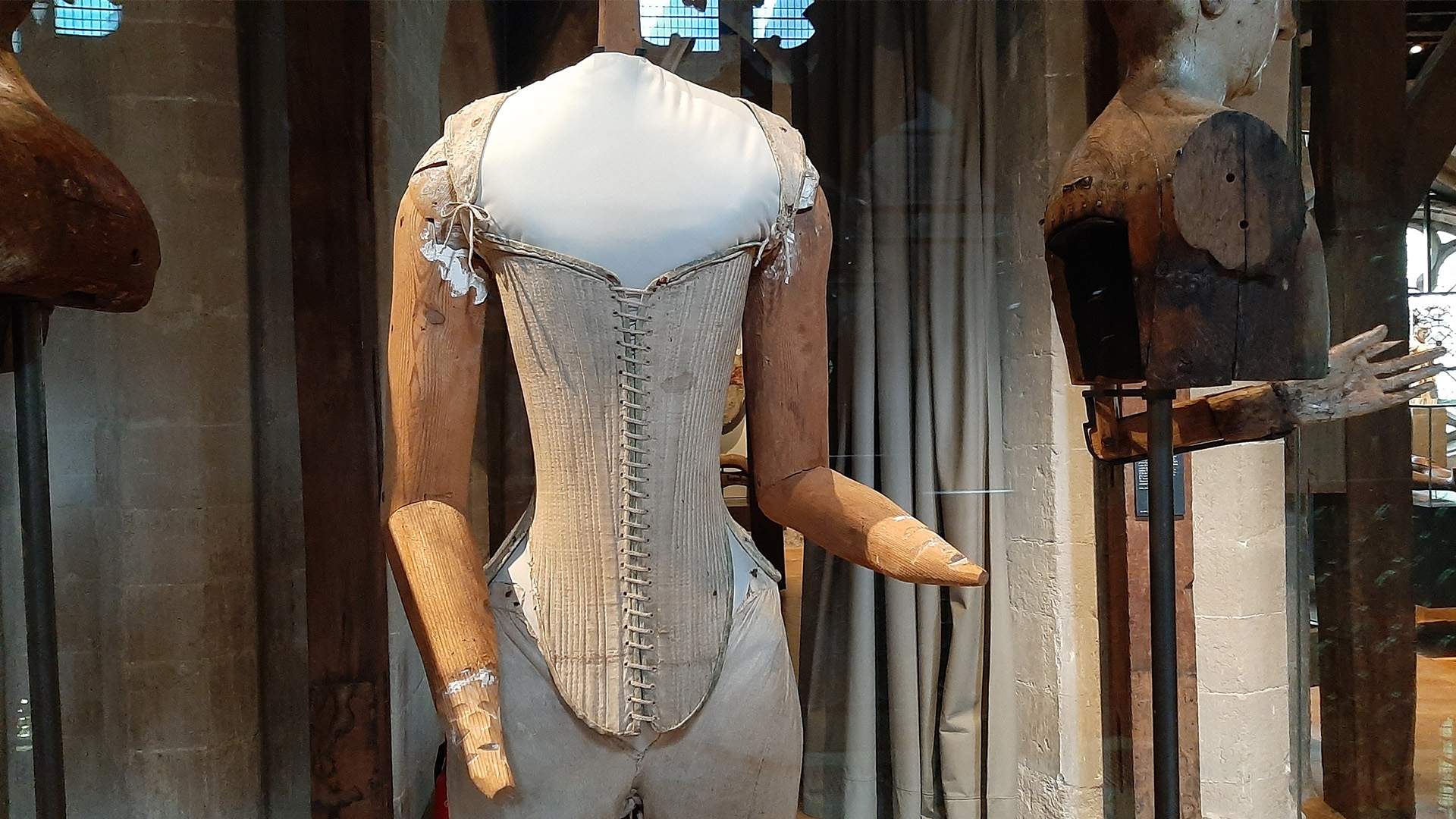 A 400-year-old corset of the official funeral effigy of Queen Elizabeth I.