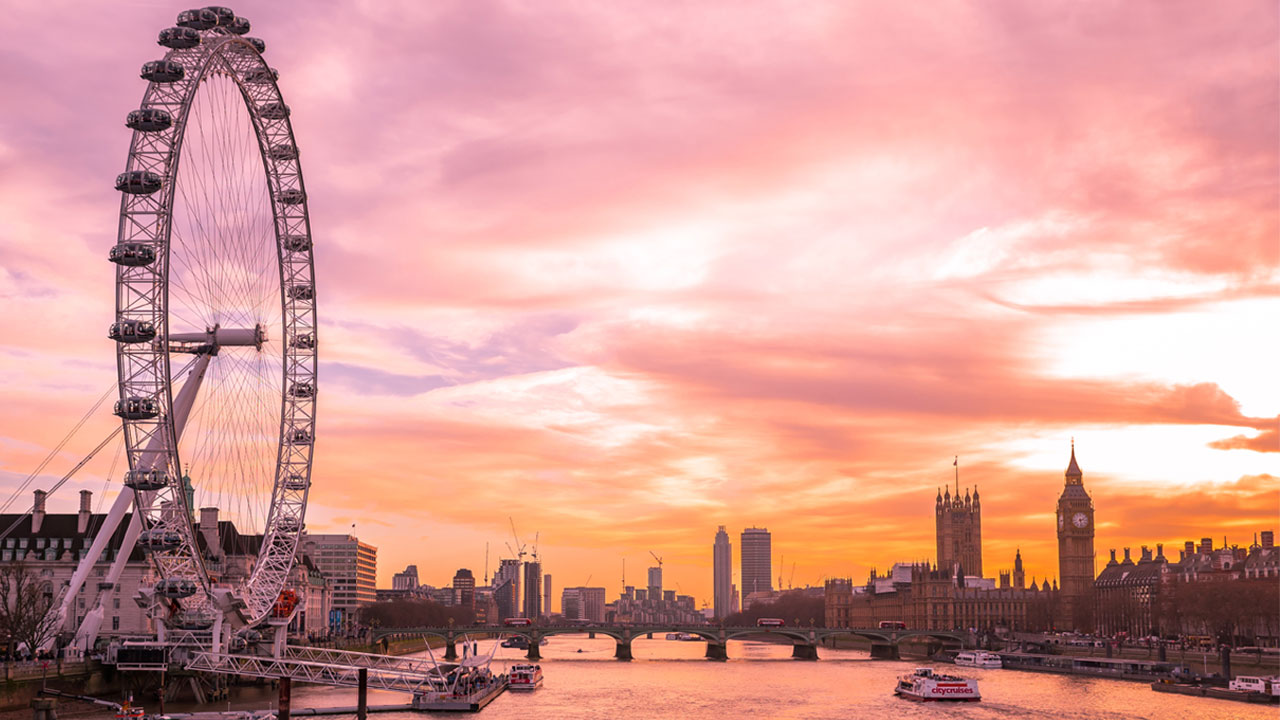 Sunset over the river Thames
