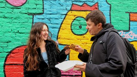Explore London's best restaurants and hidden food gems in a treasure hunt across the city. Image courtesy of Golden Tours.