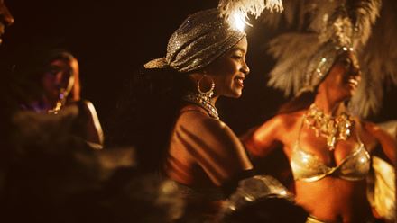 Step into the mesmerising world of vibrant performances, cabaret and Cuban soul at Paradise Under The Stars. Image courtesy of Golden Tours.