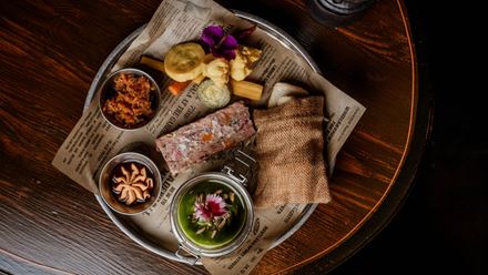 Tuck into a Victorian-inspired feast and watch The Great Feast immersive show unfold around you. © Amy Williams Consultancy/Lateef Photography