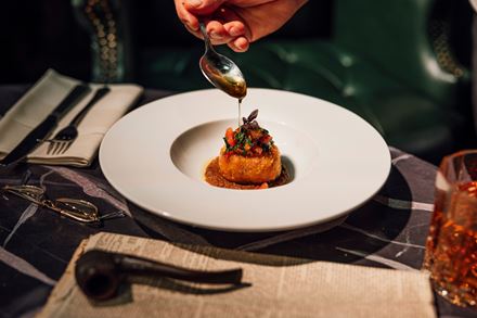 Experience delicacies, thrills and glamour at The Great Murder Mystery. © The Lost Estate. Image via The Lost Estate.