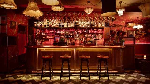 The Ultimate Guide to London's Trendiest Nightlife Hotspots - Unique Themed Bars