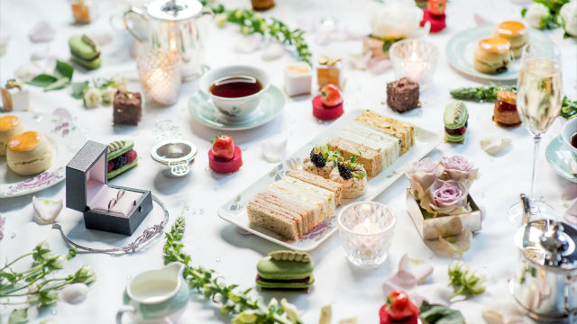 The Savoy, Royal Afternoon Tea. Image courtesy of Kapranos PR