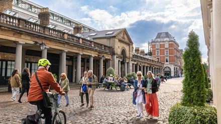 Stroll around bustling Covent Garden which is filled with shops and restaurants to explore. Credit: London & Partners/Peter Cohen. Image courtesy of visitlondon.com. 
