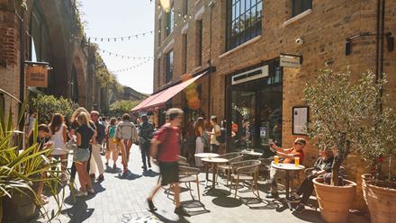 Restaurants and shops. Image courtesy of ING Media.