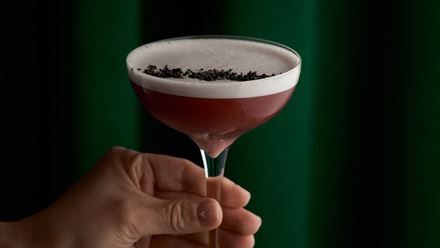 A drink at Green Bar in the Hotel Cafe Royal. Image courtesy of Grifco PR.