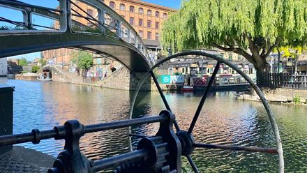 A view of the Regent's Canal. Image courtesy of London Waterbus Company.