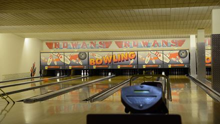 Bowling lanes at Rowans Tenpin Bowl. Image courtesy of Rowans Tenpin Bowl.