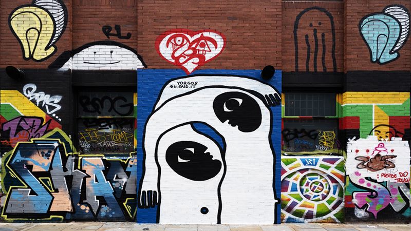 See street art from leading local artists and some of the scene’s biggest names on the Shoreditch Street Art Tour. Image courtesy of Golden Tours. Colourful street art in Shoreditch and Brick Lane