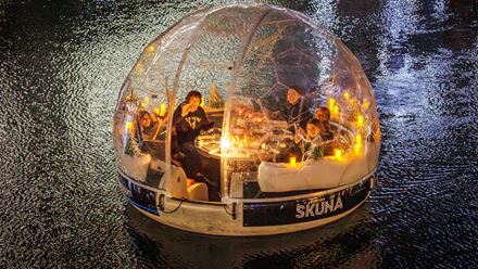 Festive igloo adventure. Credit: Dan Bridge Photography. Image courtesy of Skuna Boats.