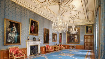 Marvel at the opulence of the Queen's Gallery at Windsor Castle. © Royal Collection Enterprises Limited 2025 | Royal Collection Trust. Photo credit: Peter Smith