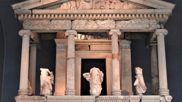 Le monument dédié a Nereide est exposé au British Museum a Londres. Image fournie par Golden Tours Le monument Nereide est exposé au British Museum à Londres.