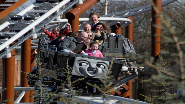 Enjoy more than 50 rides and attractions and a zoo at Drayton Manor Resort. Image courtesy of Golden Tours.