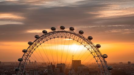 Soak up stunning sunset views as the London Eye rises above the city skyline. Image courtesy of Merlin.