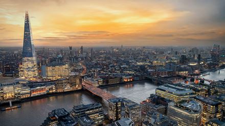 Pour une vue inégalée de Londres à tout moment de la journée, visitez The View from The Shard, à 306 mètres de haut. ©Shutterstock/ Sven Hansche