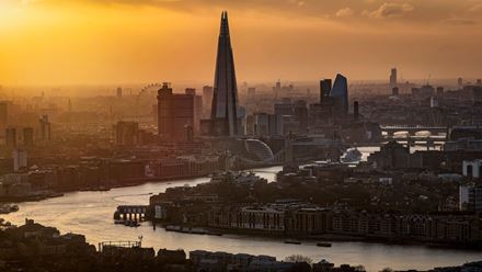 Admirez Londres et sa célèbre skyline depuis la plaforme d'observation The View from The Shard. Image fournie par Shutterstock.