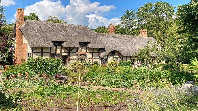 Visit Stratford-upon-Avon and stop at Anne Hathaway's Cottage. Image courtesy of Unsplash, credits: Christopher Eden