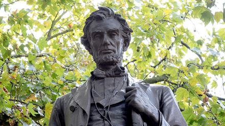See the Abraham Lincoln statue, known as 'Standing Lincoln', nearby Parliament Square. © Shutterstock