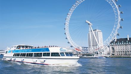 Profitez d'une vue spectaculaire sur le London Eye depuis le comfort d'une croisière sur la Tamise. Image fournie par Golden Tours.