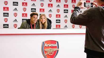 Go behind-the-scenes into the press conference room on a stadium tour. Image courtesy of Golden Tours.