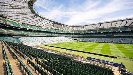 Feel like a rugby legend on an Allianz Stadium Tour. Image courtesy of Golden Tours.