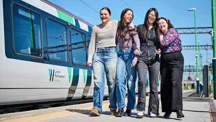 Travel to London’s vibrant city centre with London Northwestern Railway (LNR). Image courtesy of London Northwestern Railway.