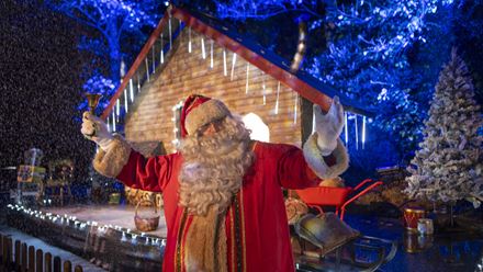 Spot Father Christmas himself along the Illuminated Light Trail. Image courtesy of Golden Tours.