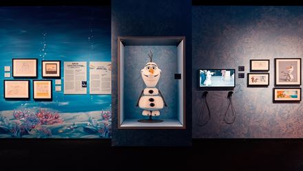 Explorez les souvenirs magiques des films de Disney, y compris les scripts, les dessins et les accessoires. Avec l'aimable autorisation de Golden Tours.