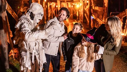 Get ready for a Halloween adventure at Kew, where an enchanting trail of eerie encounters, spectacular lights and spooky surprises awaits after dark. Image courtesy of HRP. Photo credit: Ollie Dixon.