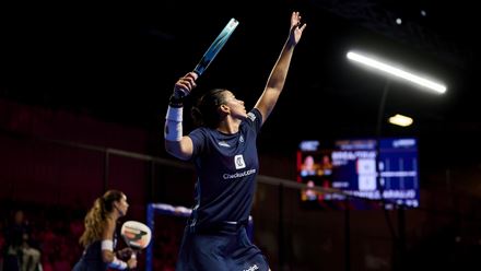 Watch the sport's biggest stars compete in the London Premier Padel P1. Credit: Silvestre Szpylma. Image courtesy of Premier Padel.