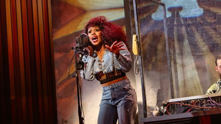 Step behind the music to discover the life and journey of the iconic singer © Danny Kaan. Image courtesy of London Theatre Direct.