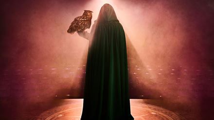 Experience the hit TV phenomenon reimagined for the West End with tickets to The Traitors – Acts of Betrayal. Credit: London Theatre Direct. Image courtesy of London Theatre Direct.