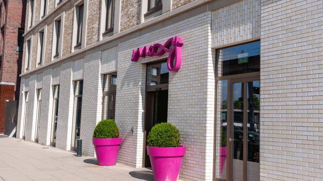 Moxy London Stratford exterior