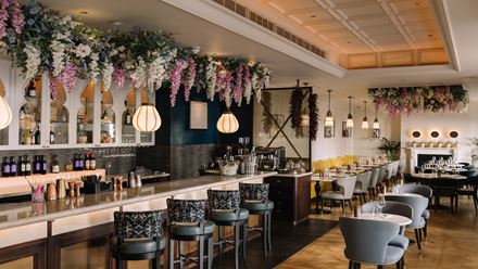 Enjoy exquisite food and drink at 100 Queen's Gate Hotel London, Curio Collecton by Hilton Image courtesy of Hilton.