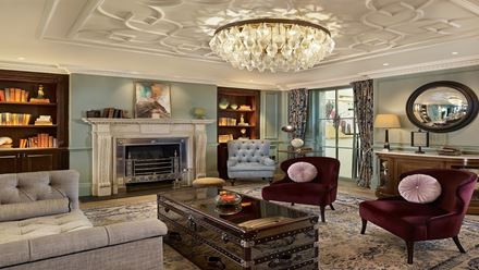 Enjoy a stylish stay in Kensington at 100 Queen's Gate Hotel London, Curio Collecton by Hilton. Image courtesy of Hilton.