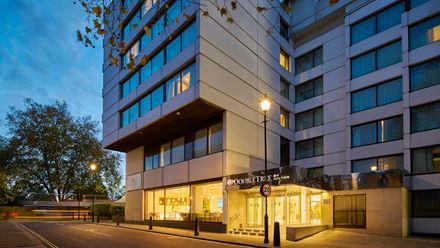 Base yourself moments from Hyde Park at the DoubleTree by Hilton London Hyde Park. Image courtesy of Hilton.