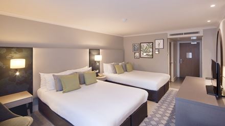 Stay close to top London attractions at DoubleTree by Hilton London Kensington. Image courtesy of Hilton. 