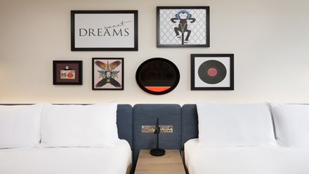 Relax in modern comfort at Hampton by Hilton London City. Image courtesy of Hilton.