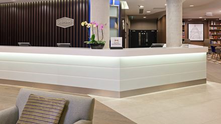 Relax in modern comfort at Hampton by Hilton London Waterloo. Image courtesy of Hilton.
