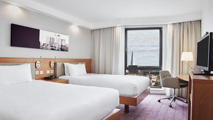Relax and unwind after exploring London's iconic sights at Hampton by Hilton London Waterloo. Image courtesy of Hilton.