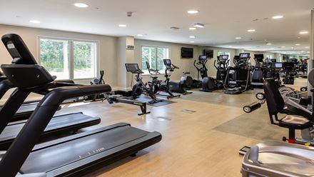 Guests can fit in a workout at the gym at Hilton London Heathrow Airport. Image courtesy of Hilton.