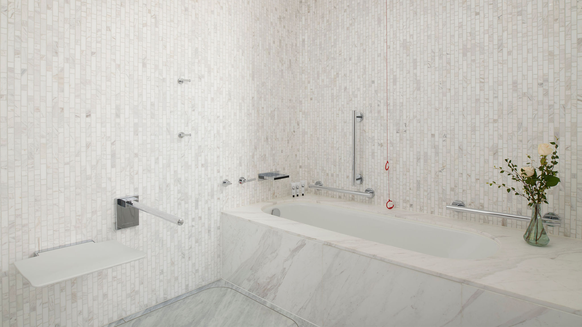 Accessible bathroom at Pan Pacific London